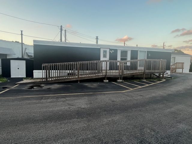 9001 S Cicero Avenue 32, Oak Lawn, IL 60453
