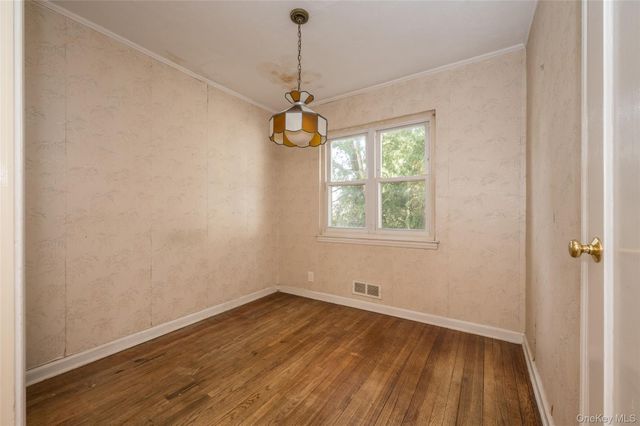 832 Stratford Drive, East Meadow, NY 11554