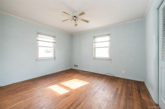 832 Stratford Drive, East Meadow, NY 11554