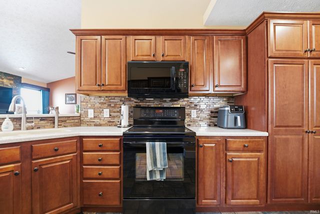 6101 Buchanan Drive, West Lafayette, IN 47906