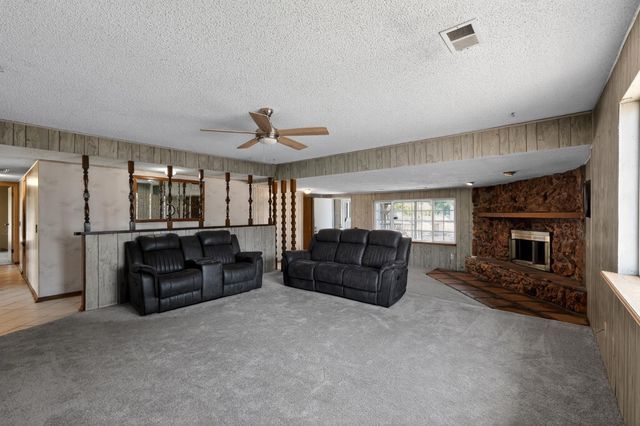 6640 34th, North Highlands, CA 95660
