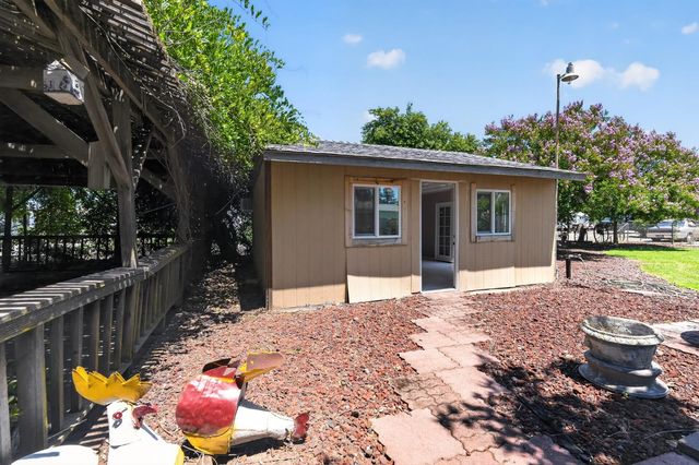 6640 34th, North Highlands, CA 95660