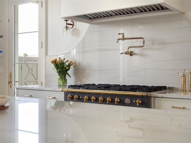 541 W CANTON AVENUE, Winter Park, FL 32789