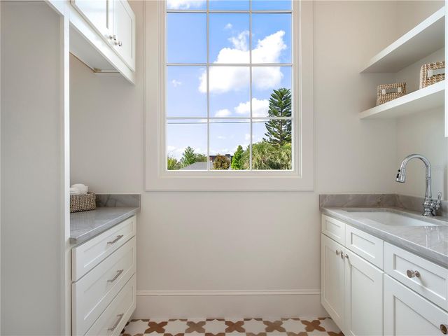 541 W CANTON AVENUE, Winter Park, FL 32789