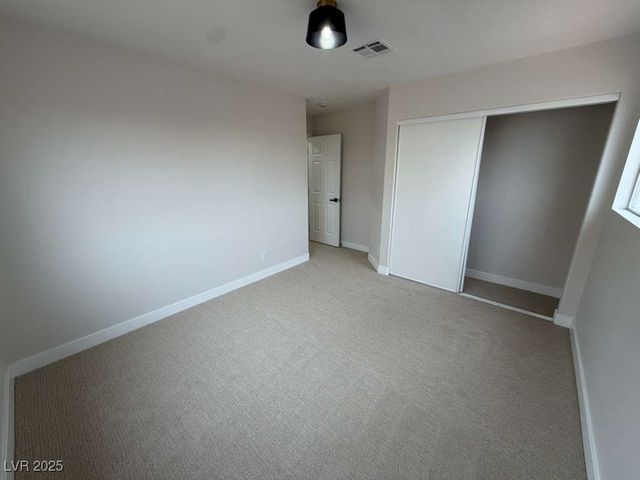 7313 Sunspot Drive, Las Vegas, NV 89128