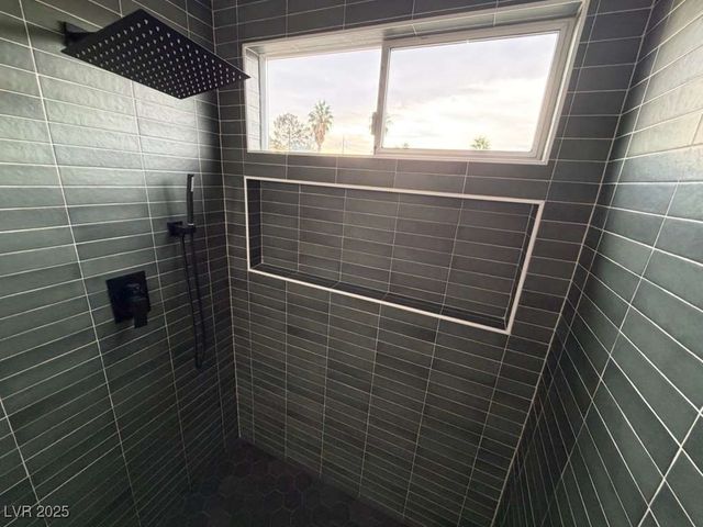 7313 Sunspot Drive, Las Vegas, NV 89128