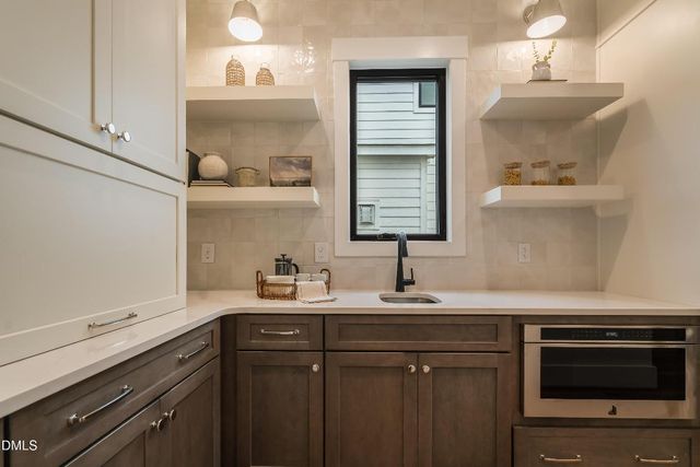 307 S Elm Street, Apex, NC 27502