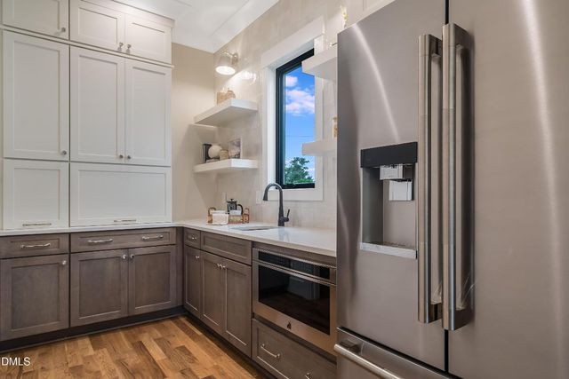 307 S Elm Street, Apex, NC 27502