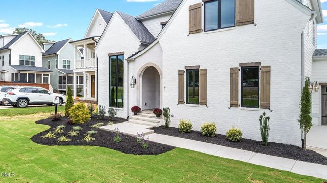 307 S Elm Street, Apex, NC 27502