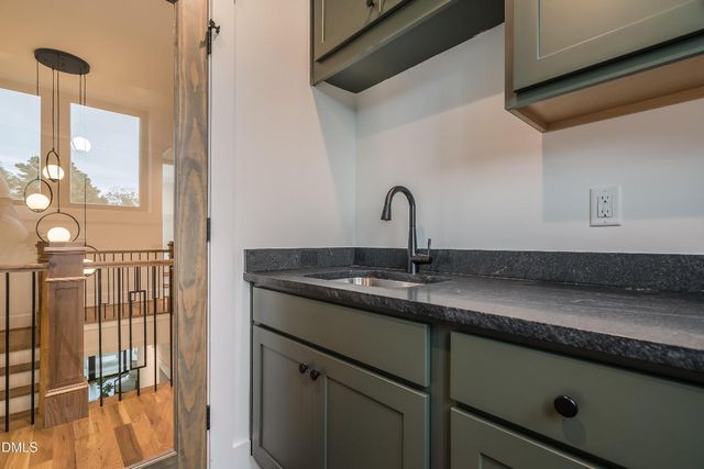 307 S Elm Street, Apex, NC 27502