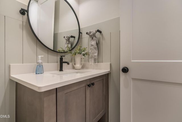 307 S Elm Street, Apex, NC 27502