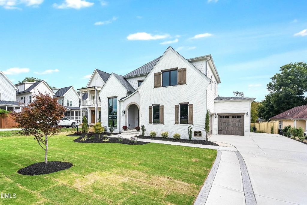 307 S Elm Street, Apex, NC 27502