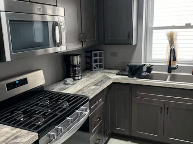 17831 Walter Street, Lansing, IL 60438