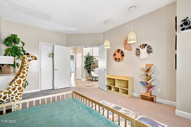 3335 Bondwood Circle, Johnson City, TN 37604
