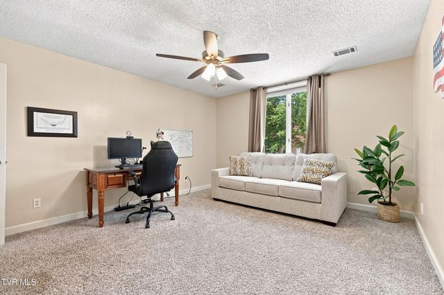 3335 Bondwood Circle, Johnson City, TN 37604