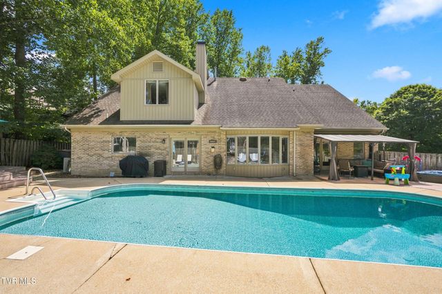 3335 Bondwood Circle, Johnson City, TN 37604