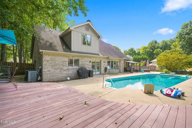 3335 Bondwood Circle, Johnson City, TN 37604