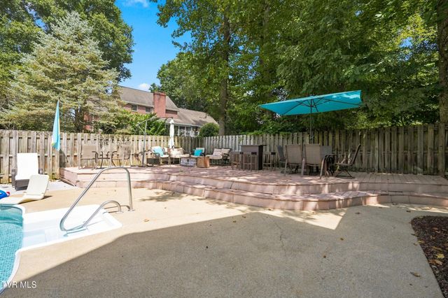 3335 Bondwood Circle, Johnson City, TN 37604