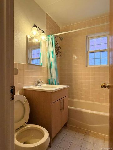 7731 166th Street, Fresh Meadows, NY 11366