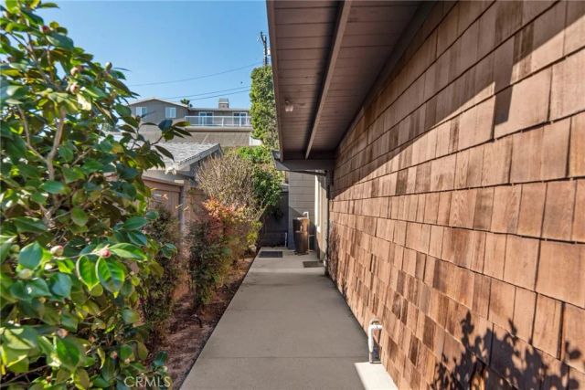 449 S Prospect Ave, Manhattan Beach, CA 90266