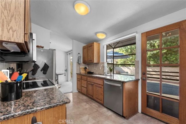 449 S Prospect Ave, Manhattan Beach, CA 90266