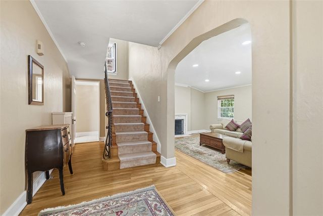 1264 Bellerock St, Squirrel Hill, PA 15217