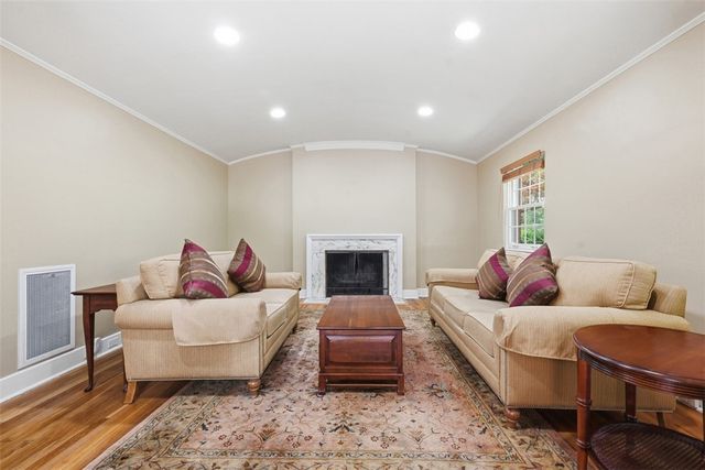 1264 Bellerock St, Squirrel Hill, PA 15217