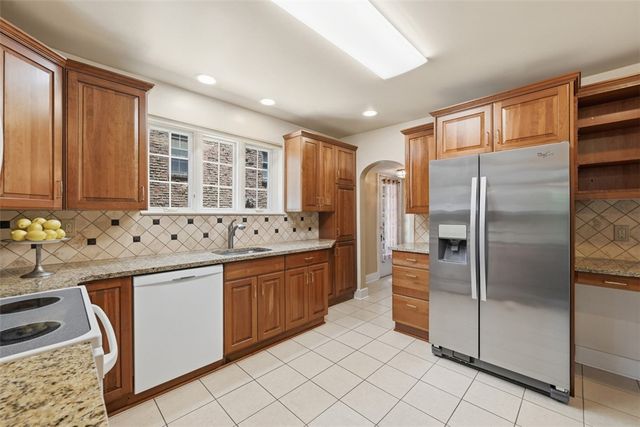 1264 Bellerock St, Squirrel Hill, PA 15217