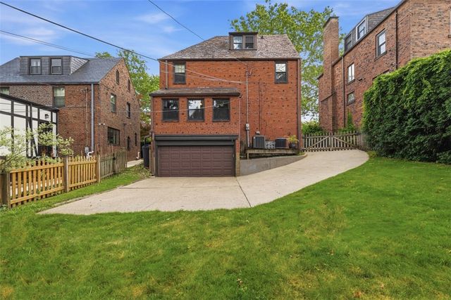 1264 Bellerock St, Squirrel Hill, PA 15217