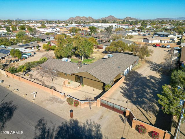 2718 E CAMPO BELLO Drive, Phoenix, AZ 85032
