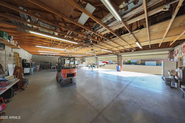 2718 E CAMPO BELLO Drive, Phoenix, AZ 85032