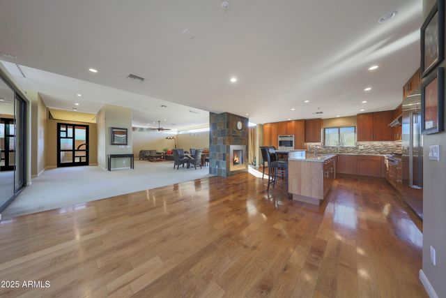 2718 E CAMPO BELLO Drive, Phoenix, AZ 85032