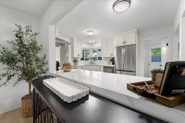 190 W Campbell Avenue, Campbell, CA 95008