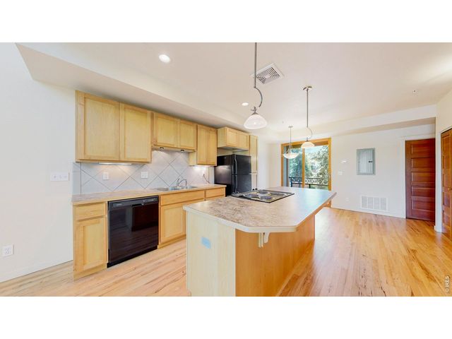 325 Cherry St 206, Fort Collins, CO 80521