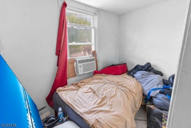 135 N 4Th St, Paterson City, NJ 07522