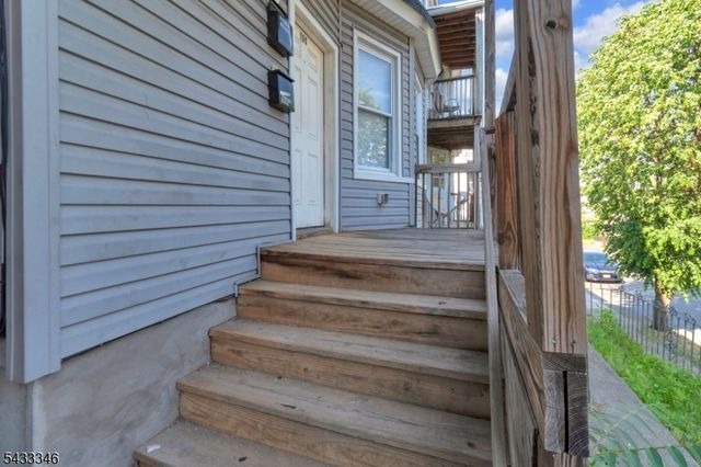 135 N 4Th St, Paterson City, NJ 07522