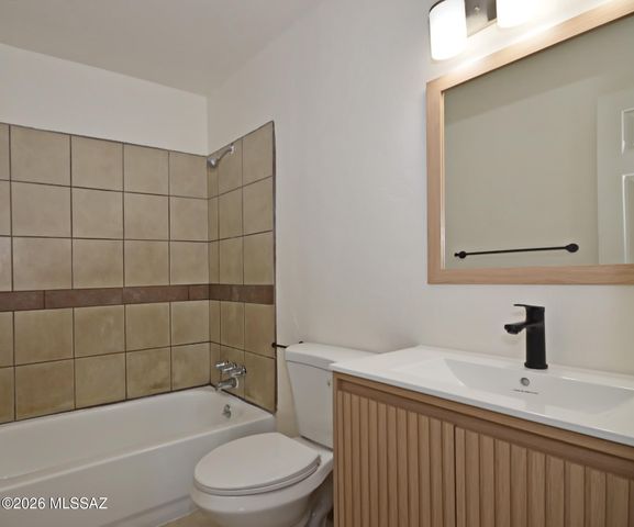 2602 E Coconino Vista, Tucson, AZ 85713
