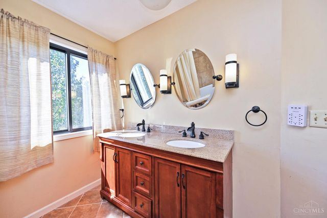 7337 Quail Run Drive, West Chester, OH 45069