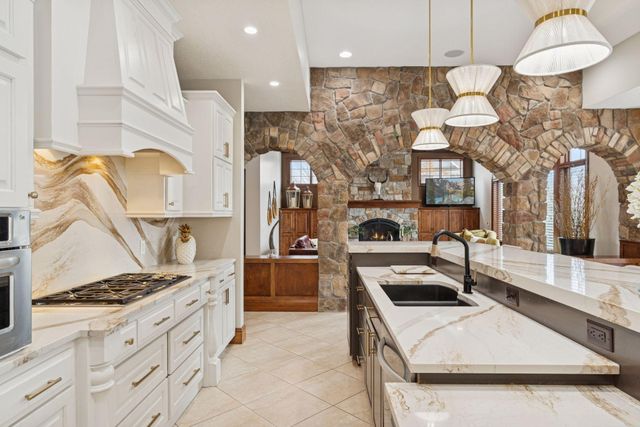 225 Calamus Circle, Medina, MN 55340