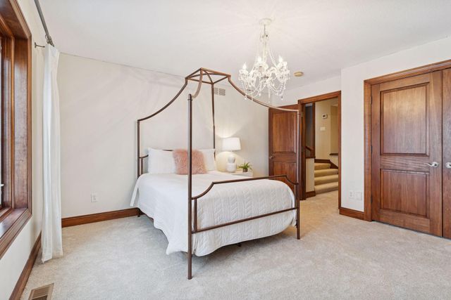 225 Calamus Circle, Medina, MN 55340