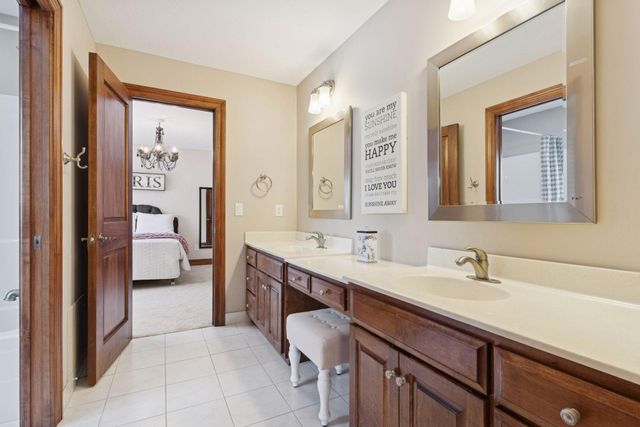 225 Calamus Circle, Medina, MN 55340