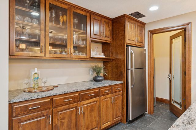 225 Calamus Circle, Medina, MN 55340