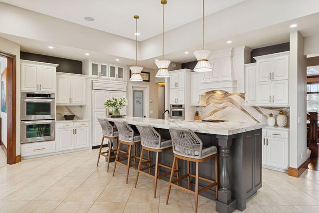 225 Calamus Circle, Medina, MN 55340