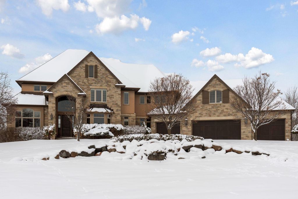 225 Calamus Circle, Medina, MN 55340