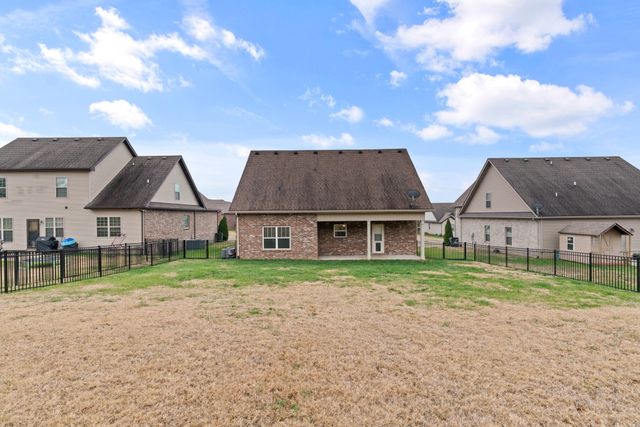 222 Hutch Ct, Gallatin, TN 37066