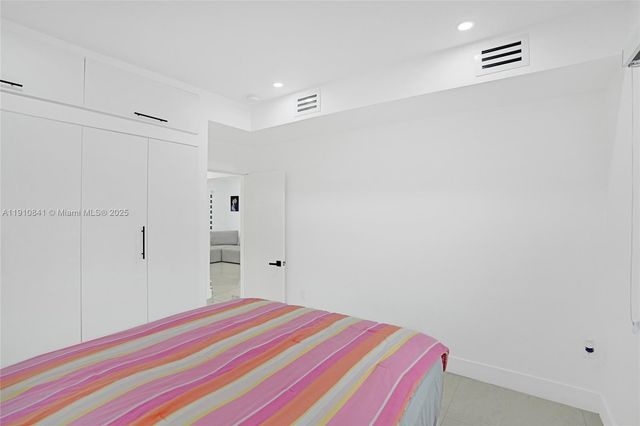 10529 NW 37th Ave, Miami, FL 33147