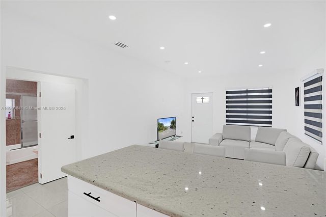 10529 NW 37th Ave, Miami, FL 33147