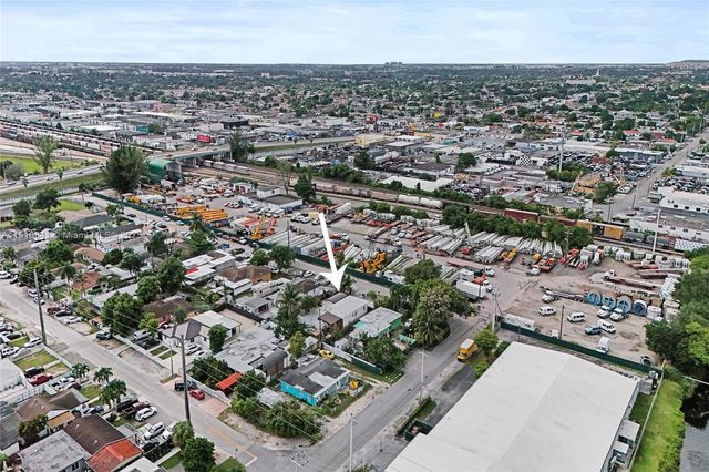 10529 NW 37th Ave, Miami, FL 33147