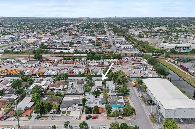 10529 NW 37th Ave, Miami, FL 33147