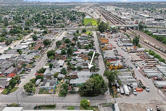 10529 NW 37th Ave, Miami, FL 33147